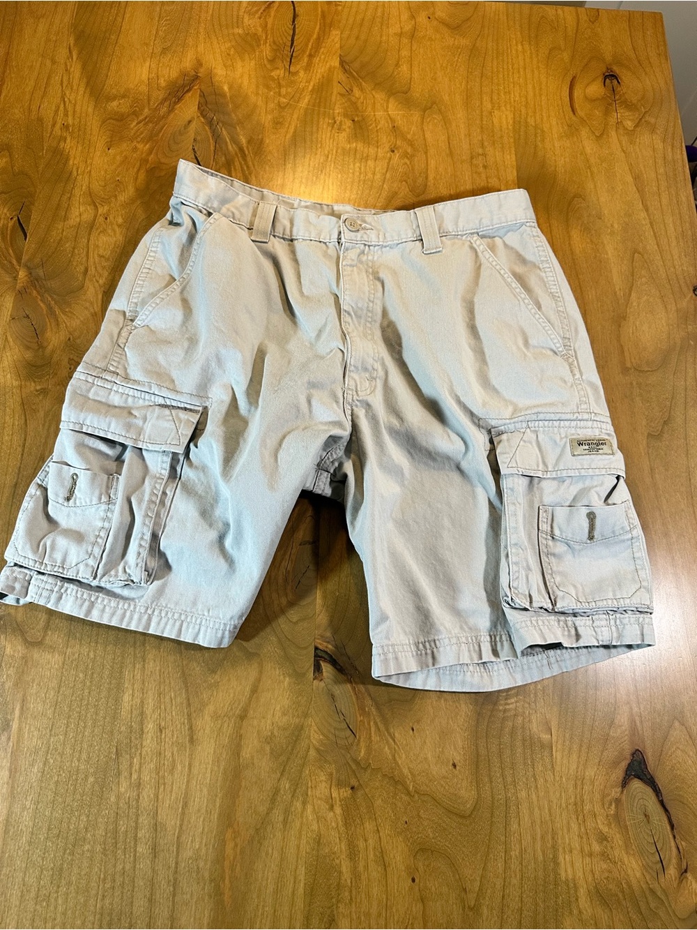 Wrangler Cargo Shorts Men’s Size 36 Khaki Beige Utility Cotton Hiking - Picture 3 of 9